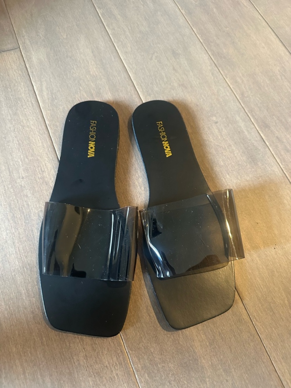 Fashion Nova Flat Square Toe Sandals (size 9)